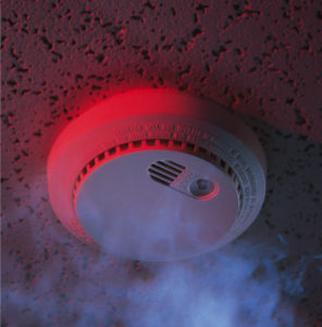 Signs That Smoke Detectors Need Replacing